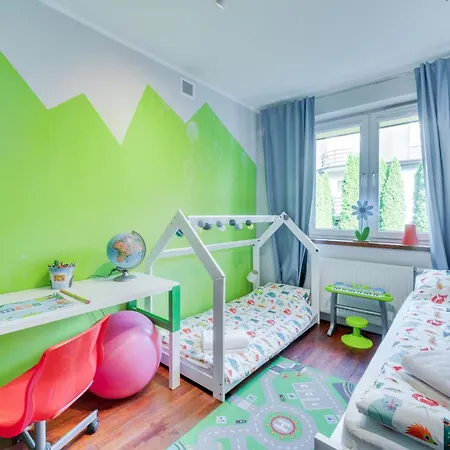 Deluxe Smulsko Kids Terrace Parking