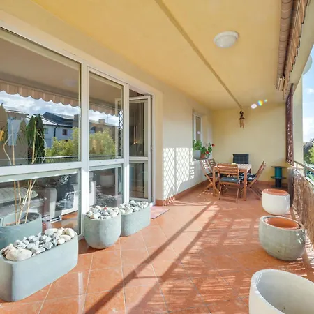 Deluxe Smulsko Kids Terrace Parking